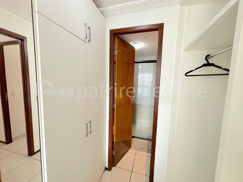 Apartamento 70 m² com 2 Quartos 2 wc 2 vagas. Semi-mobiliado. Meireles Fortaleza CE Avenida Historiador Raimundo Girão Fortaleza - 