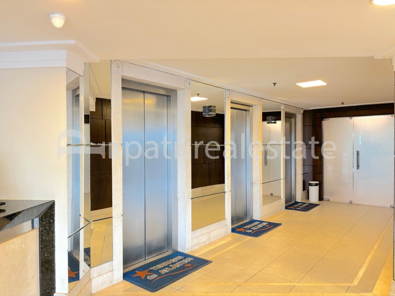 Apartamento 70 m² com 2 Quartos 2 wc 2 vagas. Semi-mobiliado. Meireles Fortaleza CE Avenida Historiador Raimundo Girão Fortaleza - 