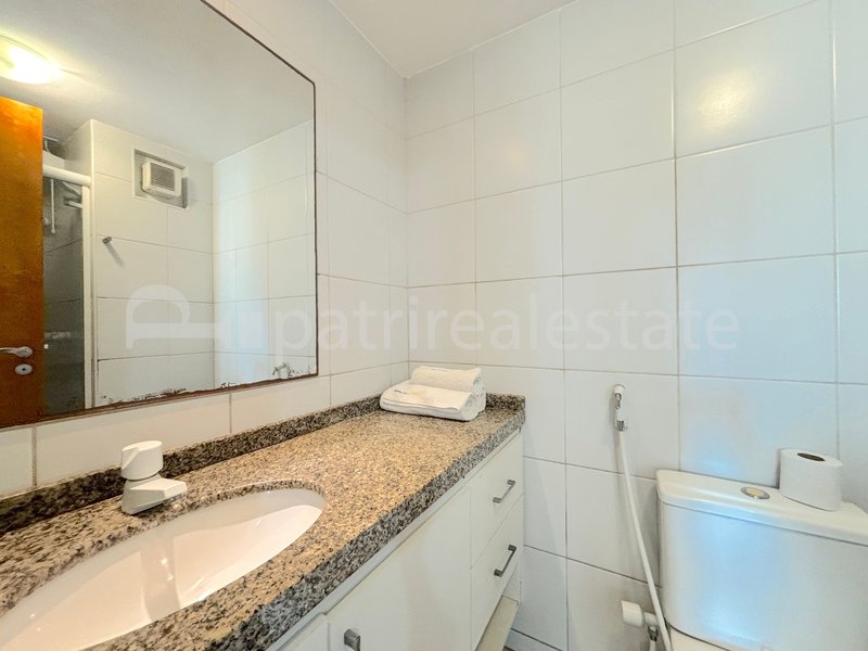 Apartamento 70 m² com 2 Quartos 2 wc 2 vagas. Semi-mobiliado. Meireles Fortaleza CE Avenida Historiador Raimundo Girão Fortaleza - 