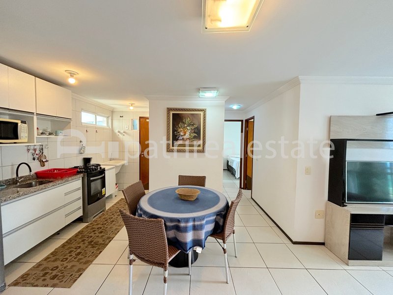 Apartamento 70 m² com 2 Quartos 2 wc 2 vagas. Semi-mobiliado. Meireles Fortaleza CE Avenida Historiador Raimundo Girão Fortaleza - 