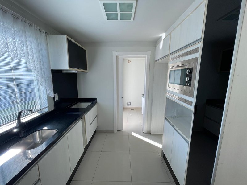 Apartamento semimobiliado  Timbó - 