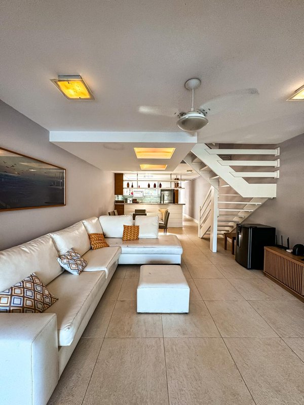 Casa pé na areia com 5 dormitórios à venda, 140 m² por R$ 3.000.000 - Portogalo - Angra dos Reis - 