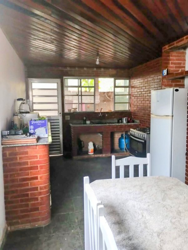 Casa à venda no Centro de Igaratá - Igaratá - 