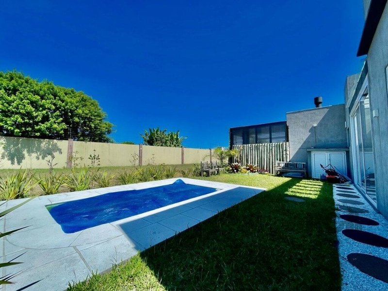 Casa em Condomínio fechado com 4 suítes em Rainha do Mar, Xangri-Lá Diamante Xangri-lá - 