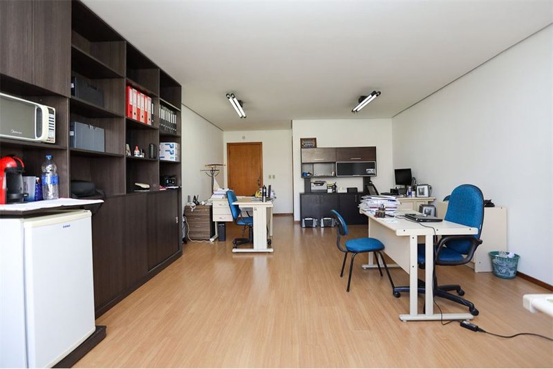 Sala FCC 1236 Sala 612521010-66 43m² Cristóvão Colombo Porto Alegre - 