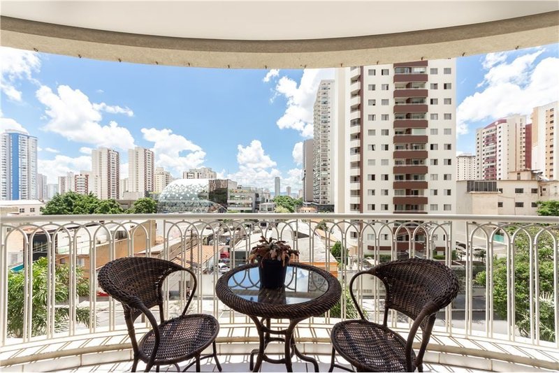 Apartamento na Vila Gomes Cardim 4 suítes 169m² Serra de Botucatu São Paulo - 