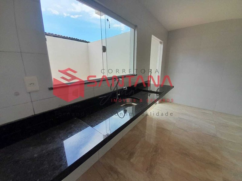 Casa 4/4 sendo 3 suites no Jockey  (INDISPONÍVEL) Rua Edna Conceição Silva  Lauro de Freitas - 