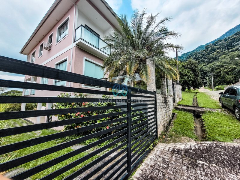 Casa em Condominio à venda por R$ R$ 950.000,00 - Caneca Fina- Guapimirim Estrada da Caneca Fina Guapimirim - 