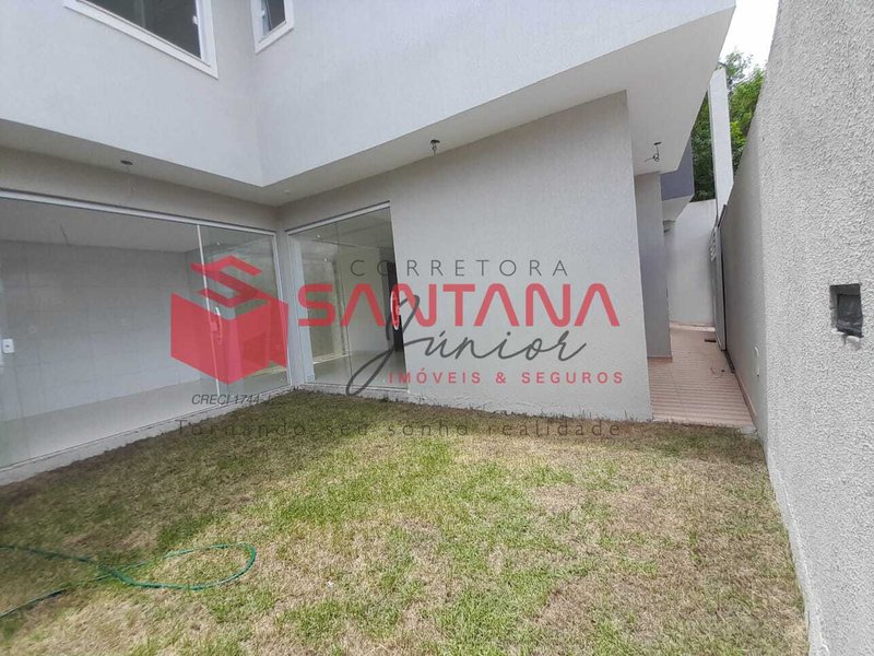 Casa Triplex com terraço e 3 suites em Ipitanga.  (INDISPONÍVEL) Rua Geraldina Santana do Espírito Santo Lauro de Freitas - 