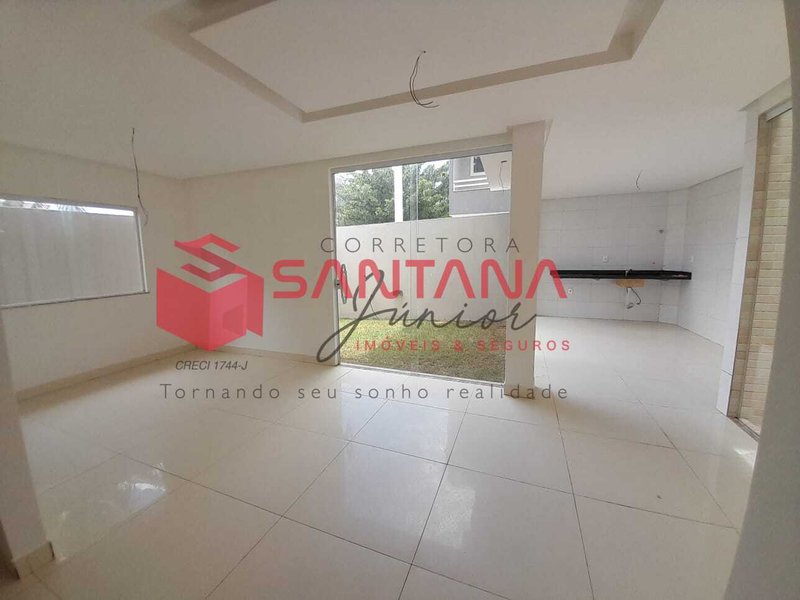Casa Triplex com terraço e 3 suites em Ipitanga.  (INDISPONÍVEL) Rua Geraldina Santana do Espírito Santo Lauro de Freitas - 