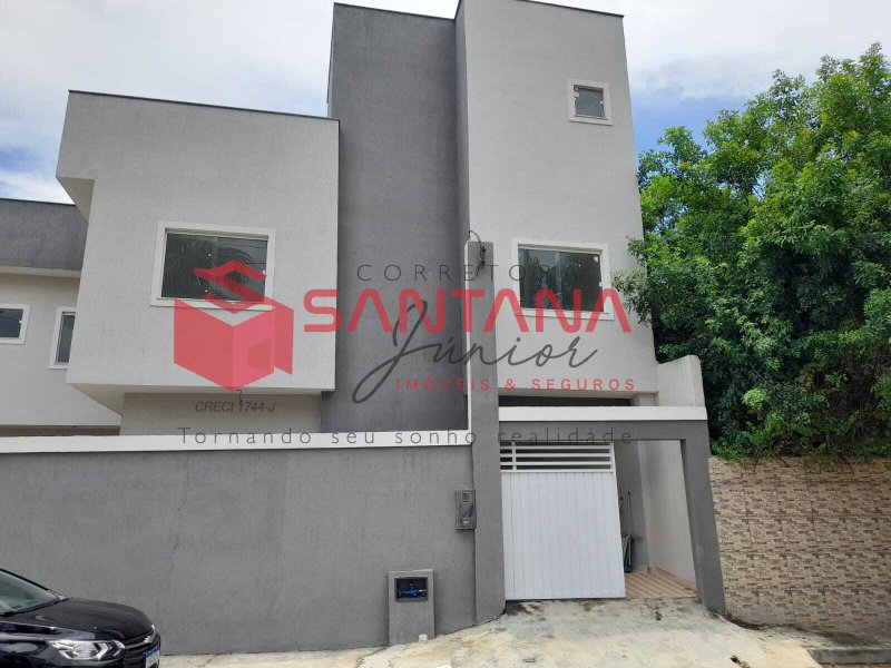 Casa Triplex com terraço e 3 suites em Ipitanga.  (INDISPONÍVEL) Rua Geraldina Santana do Espírito Santo Lauro de Freitas - 
