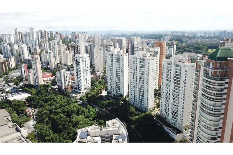 Apartamento na Vila Andrade com 3 suítes 177m² Itapimirum São Paulo - 