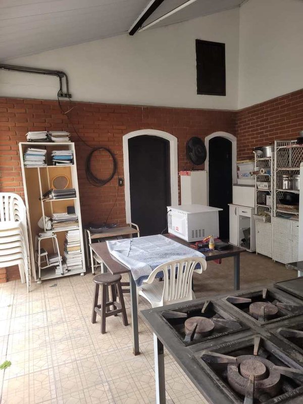 Casa 4 dormitórios no Jd. Benoa Rua prof Olegário Cardoso Filho  Santana de Parnaíba - 