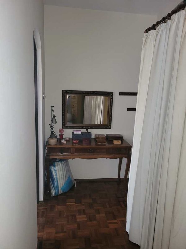 Casa 4 dormitórios no Jd. Benoa Rua prof Olegário Cardoso Filho  Santana de Parnaíba - 