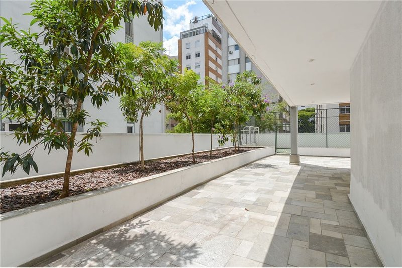Cobertura Duplex nos Jardins com 260m² Sarutaia São Paulo - 