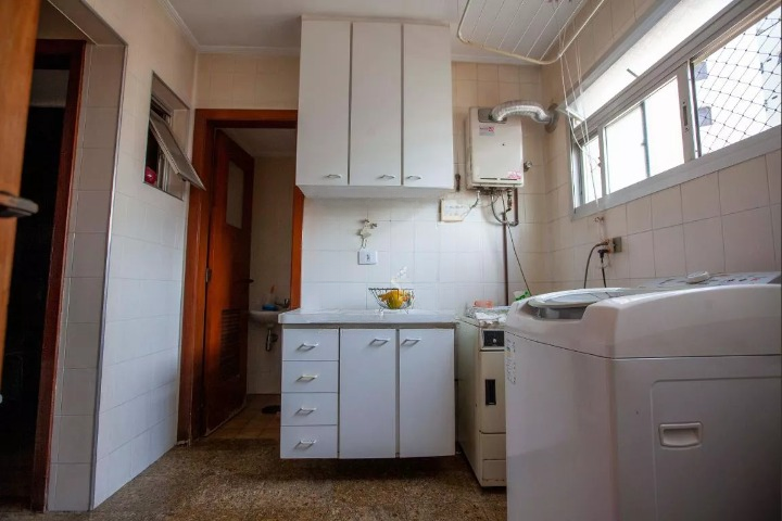 Perdizes - apartamento amplo, varanda, 4 dormitórios, 3 vagas Rua Aimberê São Paulo - 