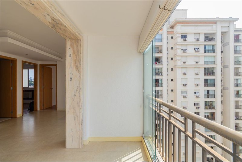 Apartamento de 3 dormitórios próximo ao Consulado Americano Jari Porto Alegre - 