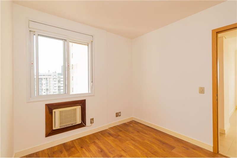 Apartamento de 3 dormitórios próximo ao Consulado Americano Jari Porto Alegre - 