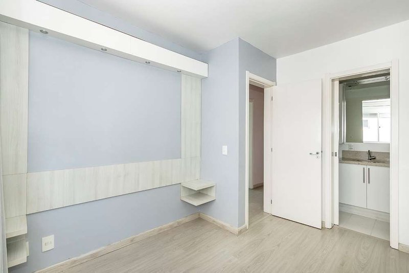 Apartamento com 3 dormitórios na Av Coronel Massot Coronel Massot Porto Alegre - 
