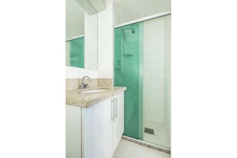 Apartamento com 3 dormitórios na Av Coronel Massot Coronel Massot Porto Alegre - 