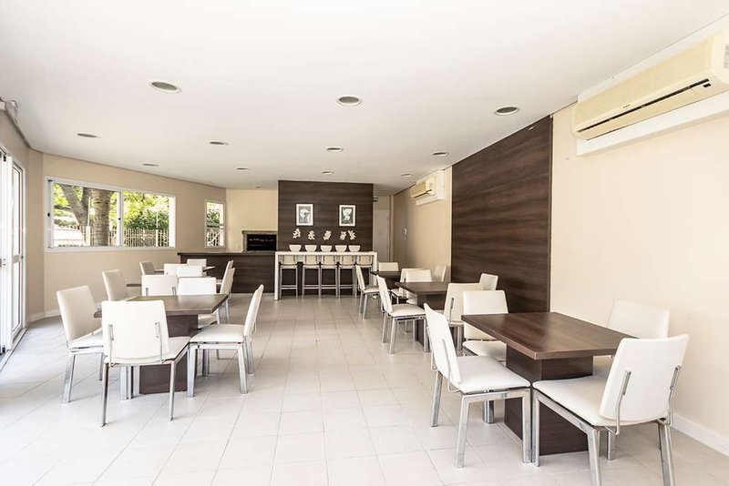 Apartamento com 3 dormitórios na Av Coronel Massot Coronel Massot Porto Alegre - 