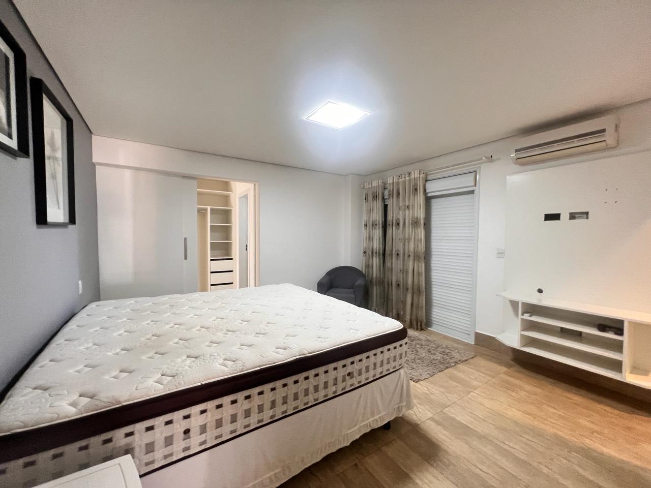 Casa com  4 dormit&oacute;rios &agrave; venda, 515 m&sup2; - Condom&iacute;nio Lago Azul Golfe Clube -Ara&ccedil;oiaba-SP Rodovia Raposo Tavares  Araçoiaba da Serra - 