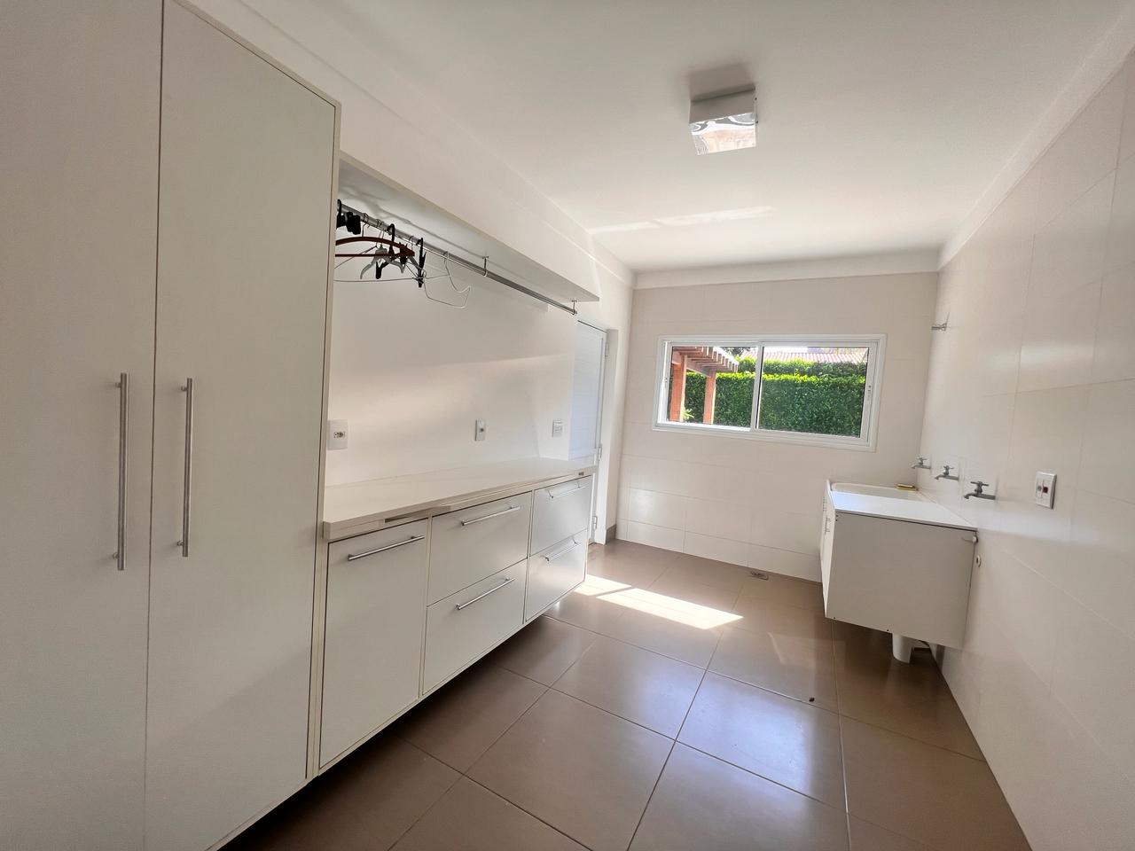 Casa com  4 dormit&oacute;rios &agrave; venda, 515 m&sup2; - Condom&iacute;nio Lago Azul Golfe Clube -Ara&ccedil;oiaba-SP Rodovia Raposo Tavares  Araçoiaba da Serra - 