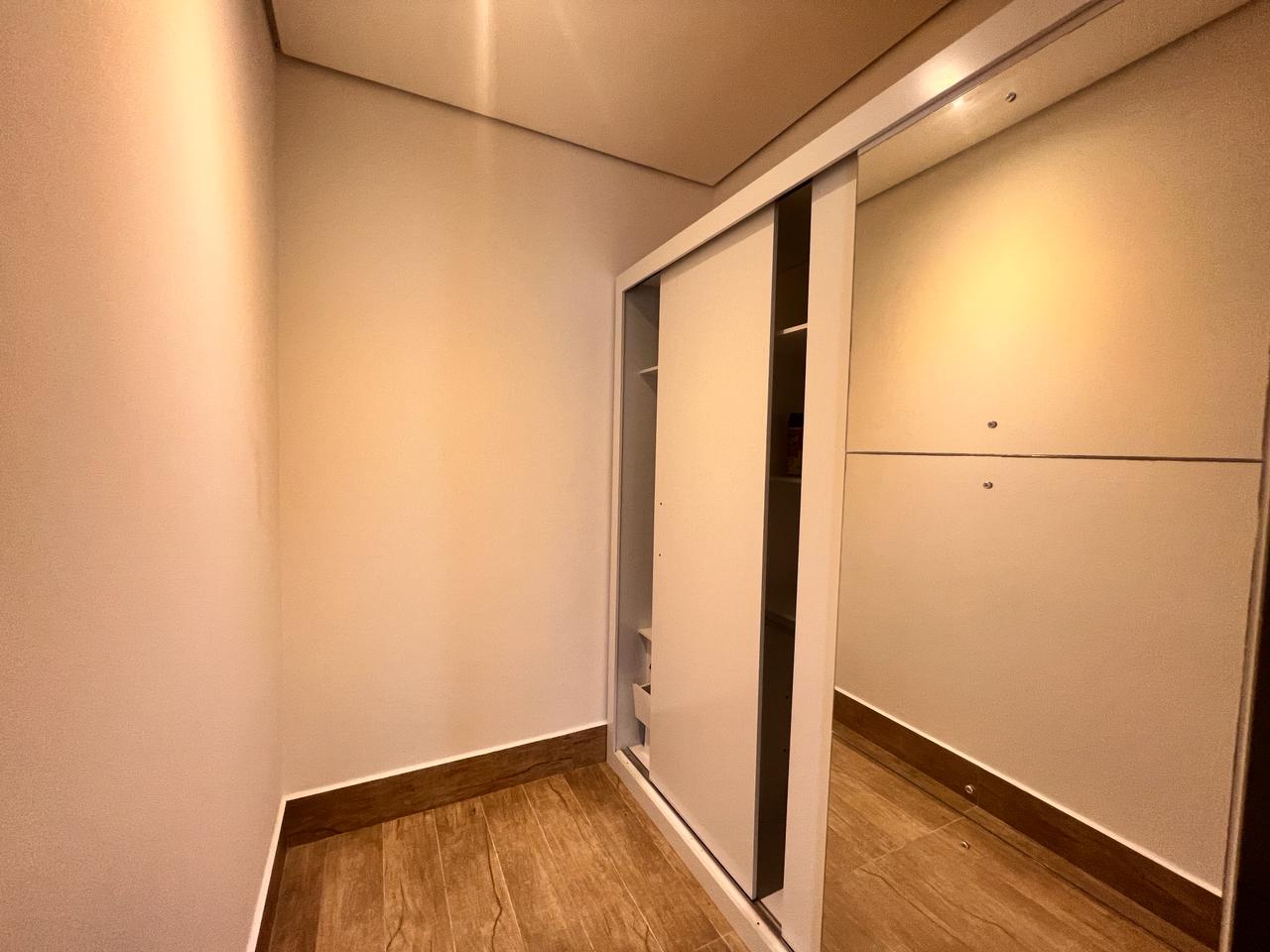 Casa com  4 dormit&oacute;rios &agrave; venda, 515 m&sup2; - Condom&iacute;nio Lago Azul Golfe Clube -Ara&ccedil;oiaba-SP Rodovia Raposo Tavares  Araçoiaba da Serra - 