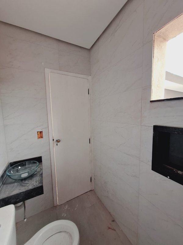 Apartamento à venda pronto para morar com 2 dormitórios na Vila Matilde Rua Embiruçú São Paulo - Unidade 10 2°Andar - Frente c/sacada - Fevereiro 2024