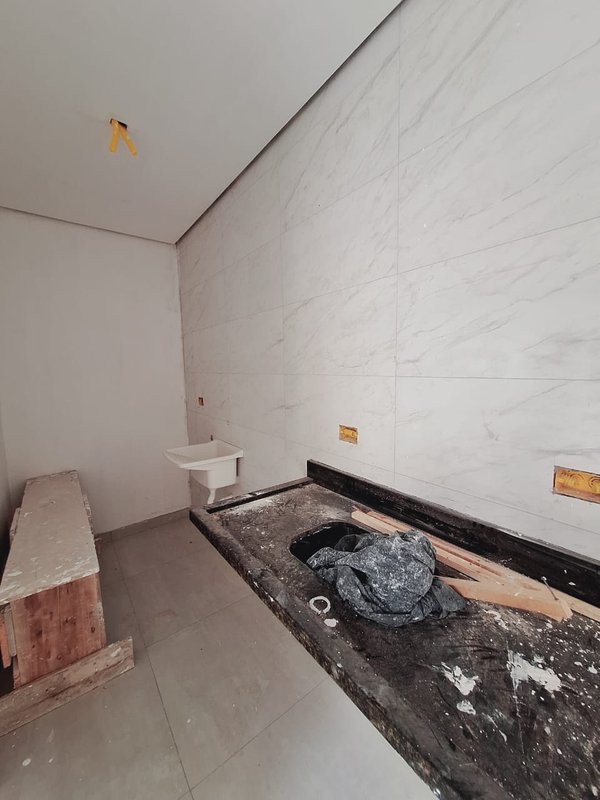 Apartamento à venda pronto para morar com 2 dormitórios na Vila Matilde Rua Embiruçú São Paulo - Unidade 10 2°Andar - Frente c/sacada - Fevereiro 2024