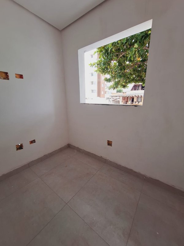 Apartamento à venda pronto para morar com 2 dormitórios na Vila Matilde Rua Embiruçú São Paulo - Unidade 10 2°Andar - Frente c/sacada - Fevereiro 2024