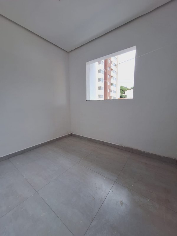 Apartamento à venda pronto para morar com 2 dormitórios na Vila Matilde Rua Embiruçú São Paulo - Unidade 10 2°Andar - Frente c/sacada - Fevereiro 2024