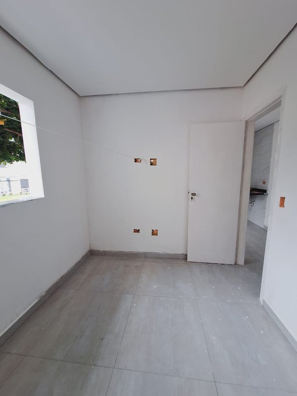 Apartamento à venda pronto para morar com 2 dormitórios na Vila Matilde Rua Embiruçú São Paulo - Unidade 10 2°Andar - Frente c/sacada - Fevereiro 2024