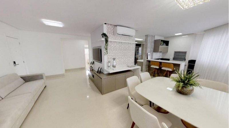 Apartamento Villa Castelli 4 suítes 150m² 2400.0 Balneário Camboriú - 
