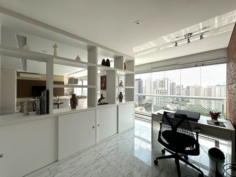 Apartamento com 160m² - 3 suítes - 3 vagas - Vila Romana Rua Fábia São Paulo - 