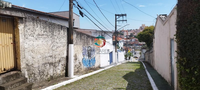 Terreno com casa antiga. Oportunidade de investimento imperdível! Rua Antônio Covello São Paulo - 