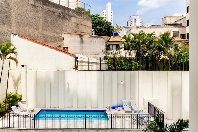 Apartamento na Aclimação com 220m² Augusto de Toledo São Paulo - 