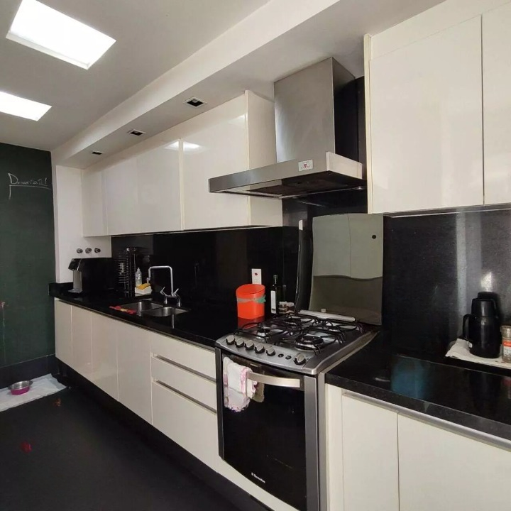 Apartamento com 178 m² - 3 suítes - 4 vagas na Água Branca / Perdizes Rua Airosa Galvão São Paulo - 