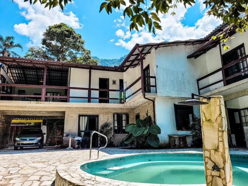 Casa com 3 Quartos por R$ 450.000,00 - Cachoeira dos Tamanqueiros - Santo Aleixo - RJ Rua Francisco Alves de Oliveira Magé - 