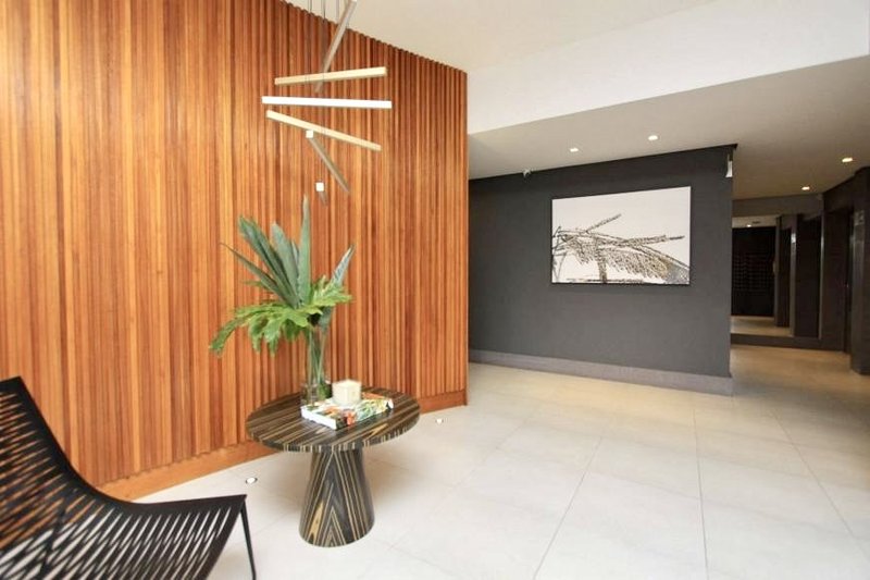 R$ 699.000 - ALTO PADRÃO - LINDÍSSIMO APARTAMENTO - ANDAR ALTO - 53M2 - 1 DORM - 2 VAGAS Alameda Emílio de Menezes Porto Alegre - 