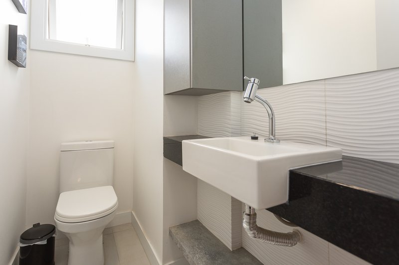 R$ 699.000 - ALTO PADRÃO - LINDÍSSIMO APARTAMENTO - ANDAR ALTO - 53M2 - 1 DORM - 2 VAGAS Alameda Emílio de Menezes Porto Alegre - 