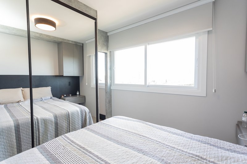 R$ 699.000 - ALTO PADRÃO - LINDÍSSIMO APARTAMENTO - ANDAR ALTO - 53M2 - 1 DORM - 2 VAGAS Alameda Emílio de Menezes Porto Alegre - 