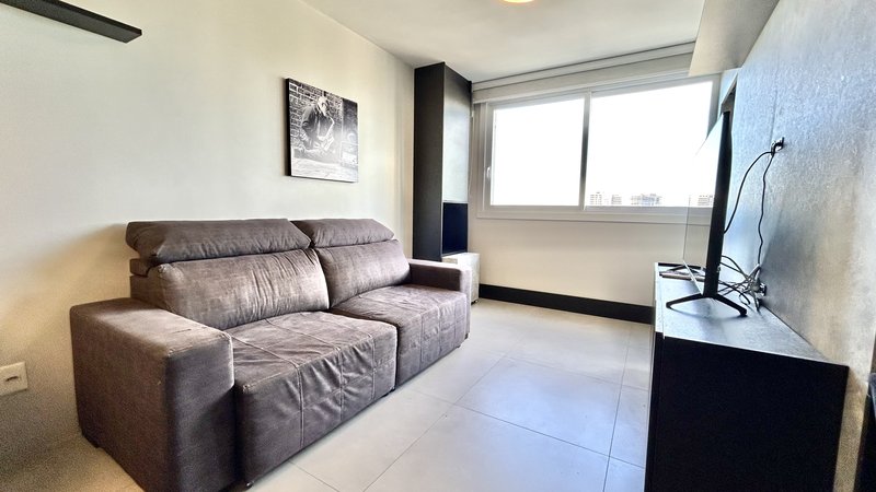 R$ 699.000 - ALTO PADRÃO - LINDÍSSIMO APARTAMENTO - ANDAR ALTO - 53M2 - 1 DORM - 2 VAGAS Alameda Emílio de Menezes Porto Alegre - 