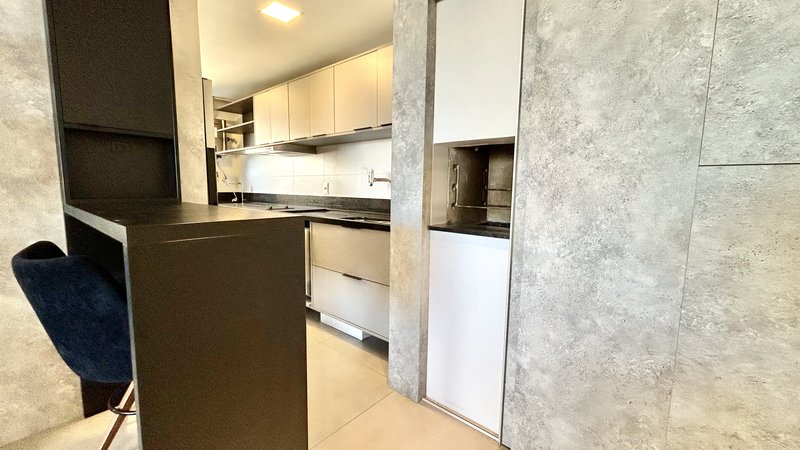 R$ 699.000 - ALTO PADRÃO - LINDÍSSIMO APARTAMENTO - ANDAR ALTO - 53M2 - 1 DORM - 2 VAGAS Alameda Emílio de Menezes Porto Alegre - 