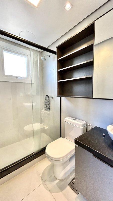 R$ 699.000 - ALTO PADRÃO - LINDÍSSIMO APARTAMENTO - ANDAR ALTO - 53M2 - 1 DORM - 2 VAGAS Alameda Emílio de Menezes Porto Alegre - 