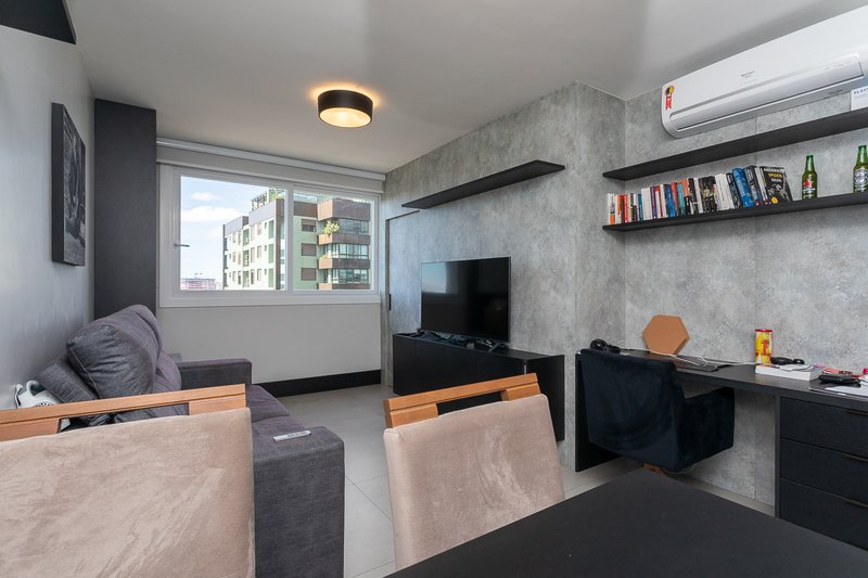R$ 699.000 - ALTO PADRÃO - LINDÍSSIMO APARTAMENTO - ANDAR ALTO - 53M2 - 1 DORM - 2 VAGAS Alameda Emílio de Menezes Porto Alegre - 