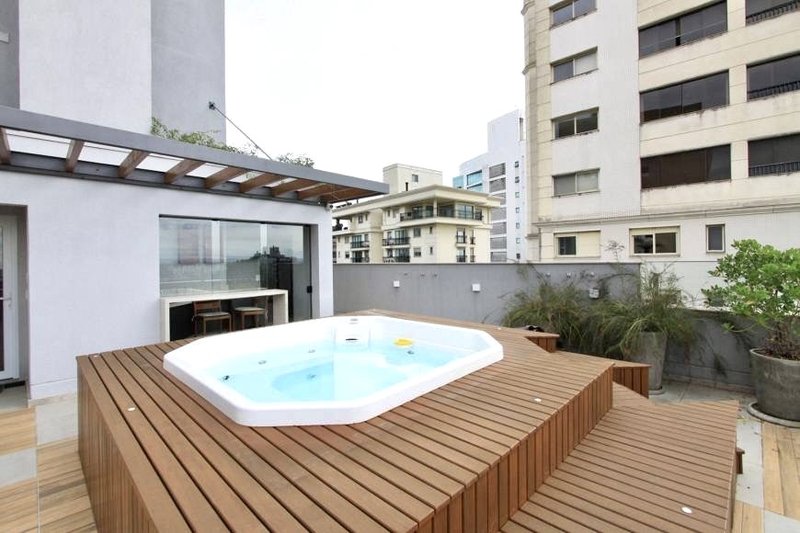 R$ 699.000 - ALTO PADRÃO - LINDÍSSIMO APARTAMENTO - ANDAR ALTO - 53M2 - 1 DORM - 2 VAGAS Alameda Emílio de Menezes Porto Alegre - 