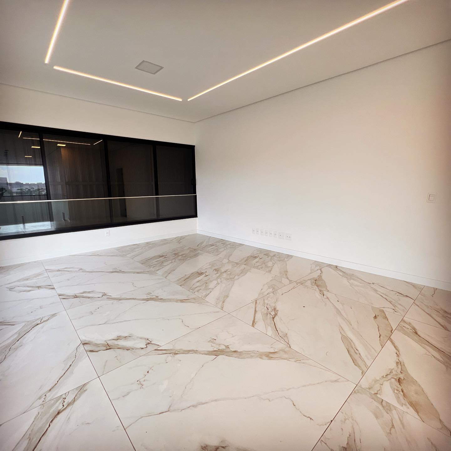 Casa com 3 dormit&oacute;rios &agrave; venda, 326 m&sup2; - Alphaville Nova Esplanada IV - Votorantim - SP Alameda Nova Zelândia Votorantim - 