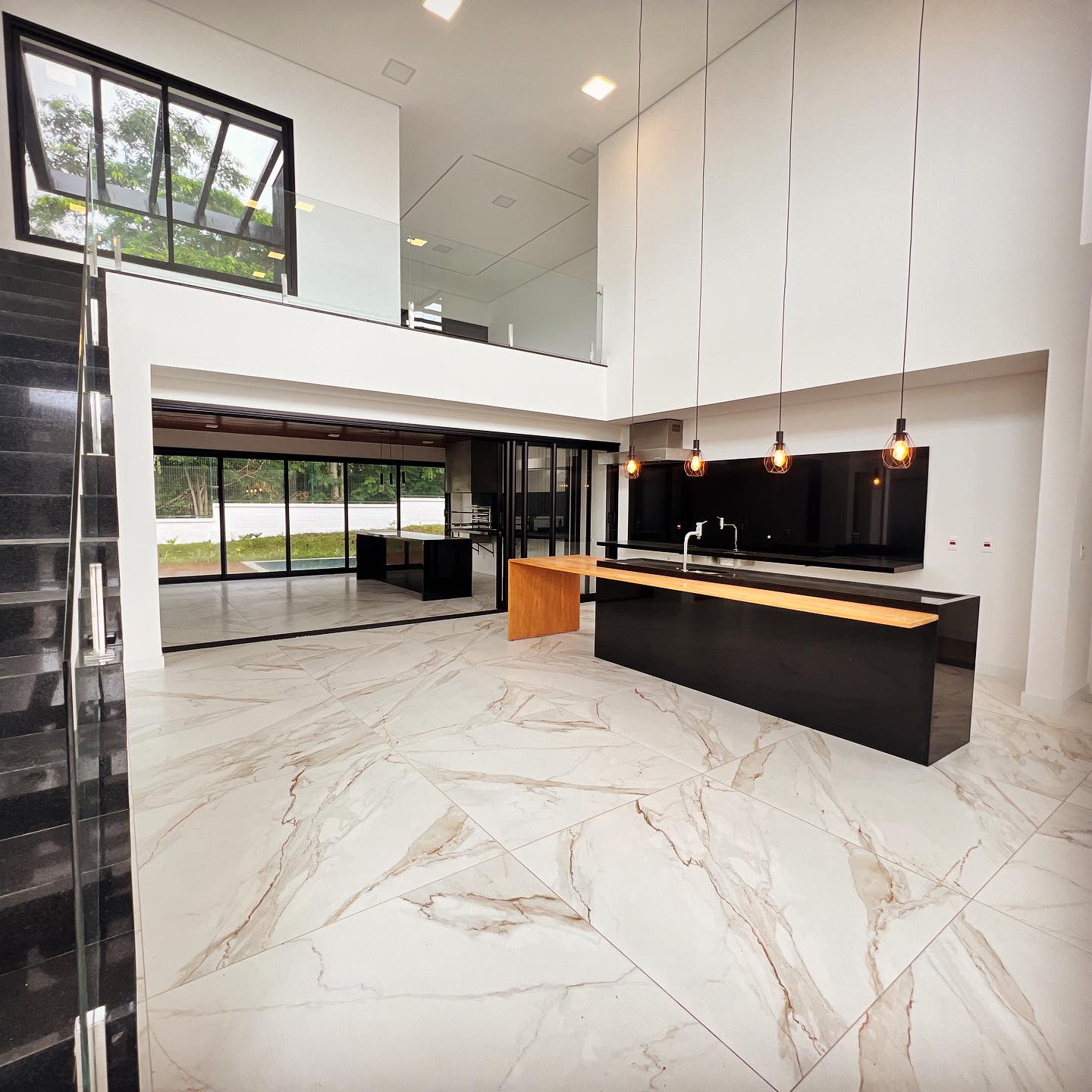 Casa com 3 dormit&oacute;rios &agrave; venda, 326 m&sup2; - Alphaville Nova Esplanada IV - Votorantim - SP Alameda Nova Zelândia Votorantim - 