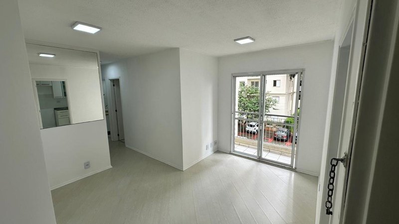 Vendemos no Ipiranga apartamento reformado, de 2 quartos, pronto a morar - São Paulo - 